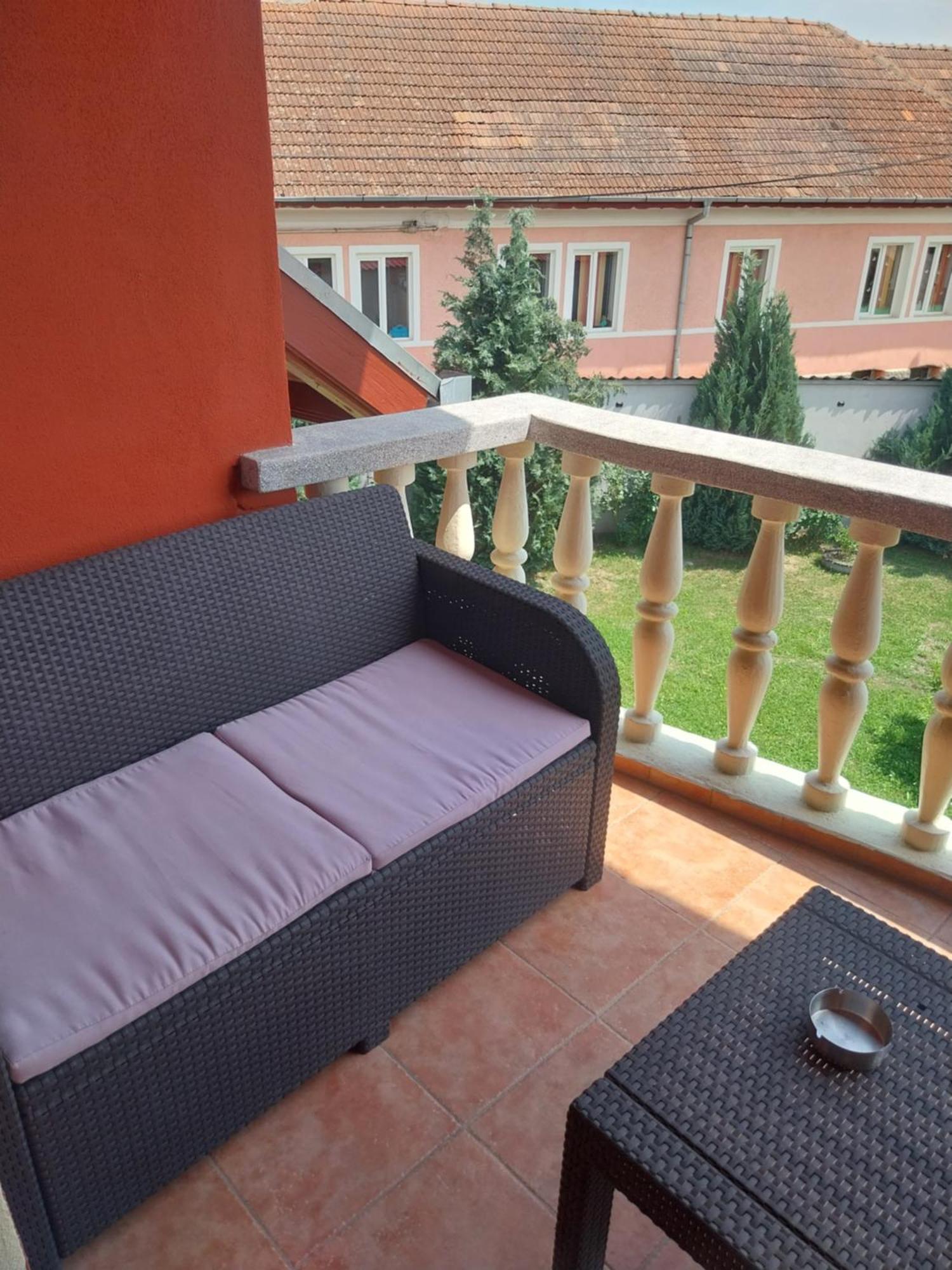 Serena House Cîrţişoara Buitenkant foto